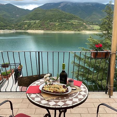 B&B La Casetta Sul Lago Colle di Tora Extérieur photo