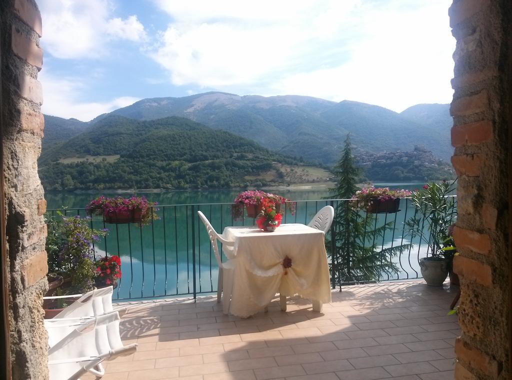 B&B La Casetta Sul Lago Colle di Tora Extérieur photo